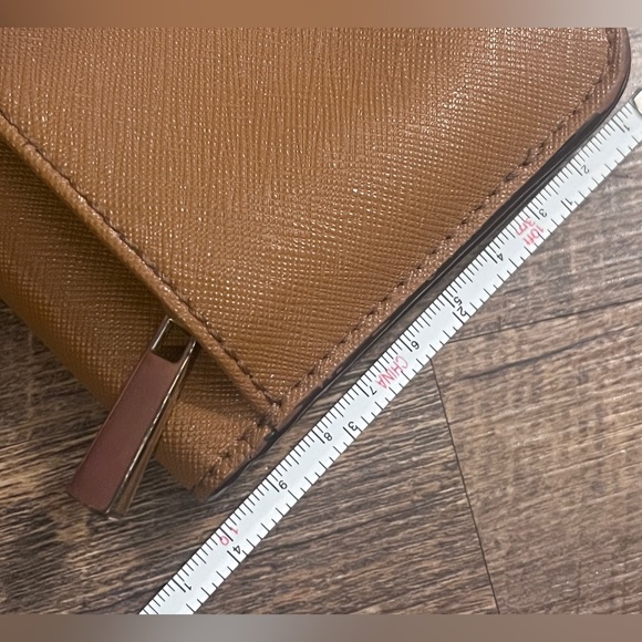 Tory Burch smartphone wallet - Picture 10 of 16